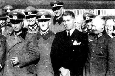 Вернер фон Браун с немецкими офицерами 26 января 1934 г в Берлине - фото 3