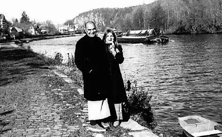 Пападжи и Мира в Бельгии зима 1971 г Неподалеку находится дом матери Миры Он - фото 13