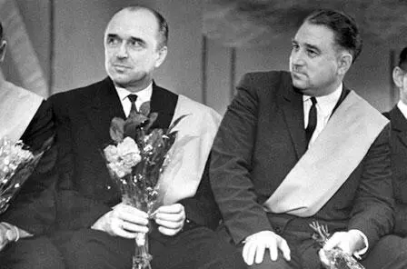 Соратники Аркадий Чернышев и Анатолий Тарасов Начало 60х США На - фото 25