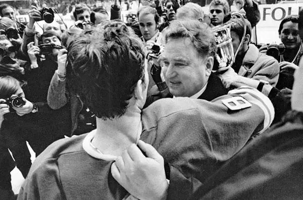 1970 год Чемпионат мира в Стокгольме С Вячеславом Старшиновым 1964 год - фото 51