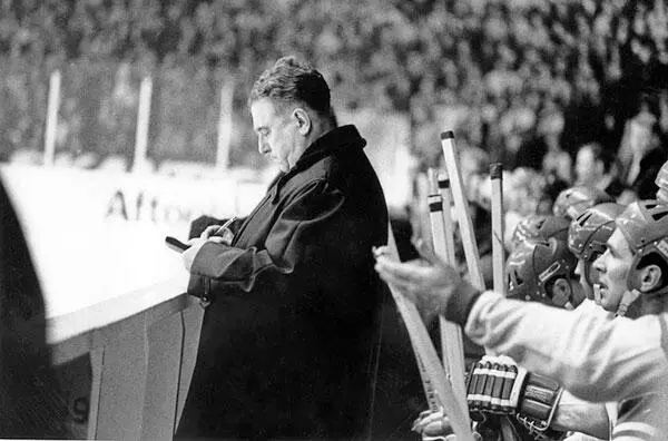 1969 год На чемпионате мира в Швеции Сезон 196768 ЦСКА Спартак Сезон - фото 55