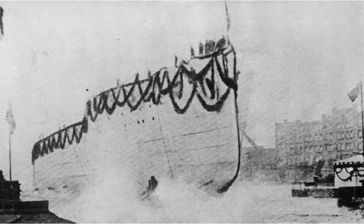 Линейный крейсер Фон дер Танн во время спуска на воду 20 марта 1909 г - фото 114