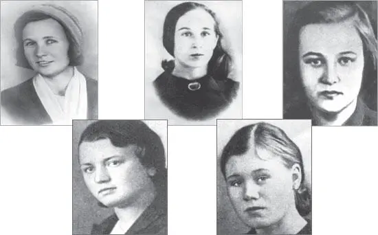 Оредежские молодогвардейцы А Семенова Е Богданова Е Нечаева Т - фото 146