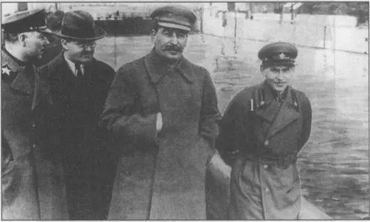 Н Ежов еще совсем недавно всесильный глава НКВД не избежал участи многих - фото 63