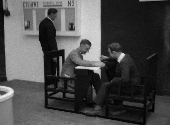 31 мая 1925 г Париж Сегодня воскресенье До обеда работал в клубе В 7 ч - фото 30