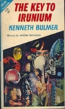 Kenneth Bulmer The Key to Irunium обложка книги