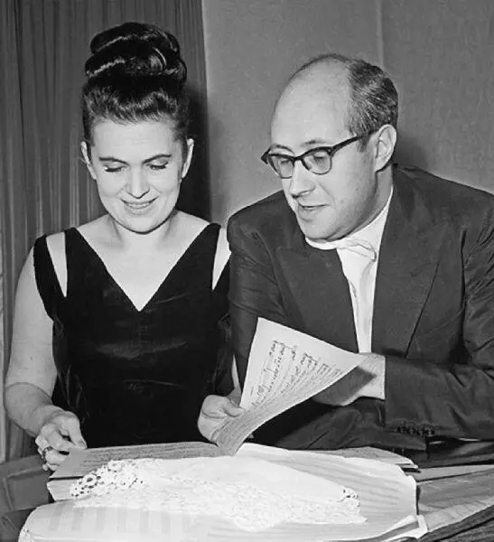 Слава и Галина Впервые они встретились весной 1955 года Их близкое знакомство - фото 19
