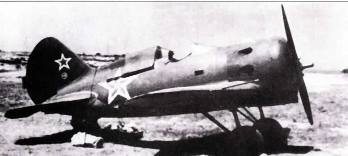 УТИ4 использовавшийся для тренировок в слепых полетах в 1943 году Задняя - фото 135