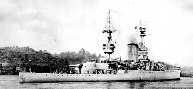 Фьюриес после переоборудования в авианесущий корабль 1917 г - фото 113