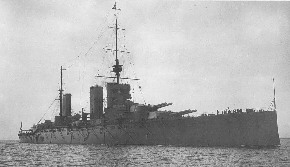 Линейный крейсер Лайон 1914 год Эскадра линейных крейсеров Англии идет в - фото 47