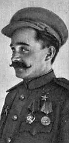 В С Бояринцев Я И Кухарук В Ф Стенин слева и С А Андрющенко - фото 44