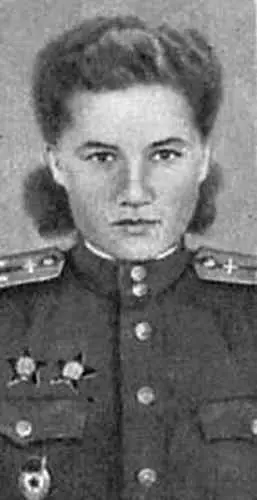 3 А МедведеваИвакина И А Горбачев справа с командирами частей на НП в - фото 55