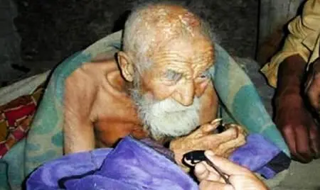 На Севере Индии обнаружен человек который утверждает что родился в 1835 году - фото 20