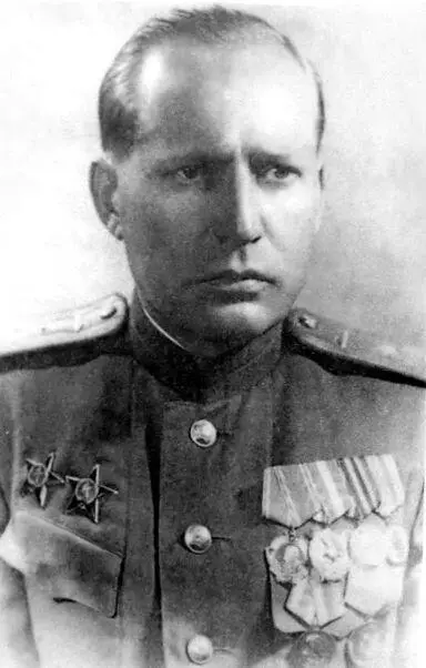 Военный разведчик полковник Сергеев Лев Александрович Жена и помощница - фото 19