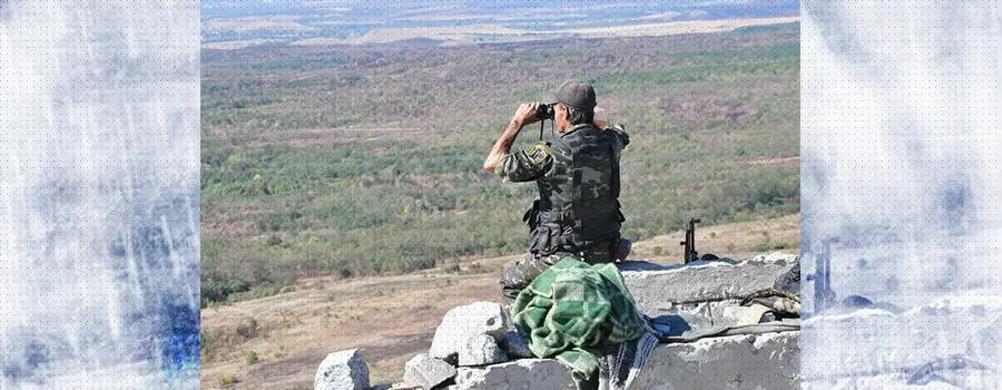 Повстанцы на занятых позициях Тем временем ополченцы вошли на перепаханную - фото 30