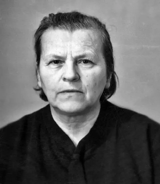 Мама обладала удивительной проницательностью увидит человека и сразу скажет - фото 1
