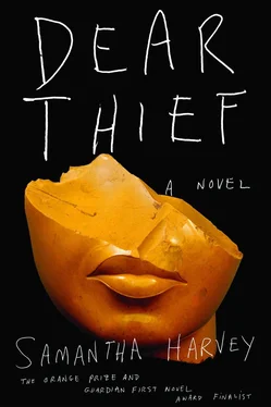 Samantha Harvey Dear Thief обложка книги