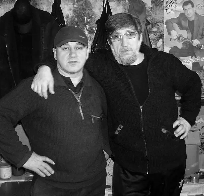 С другом детства Ализаде С корешем Серегой Магнитом на моем дне рождения - фото 8