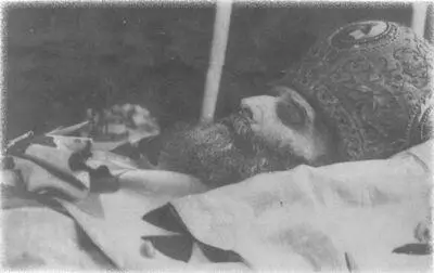 22 Владика Миколай Чарнецький у домовині квітень 1959 р 23 Йосиф де Вохт - фото 31