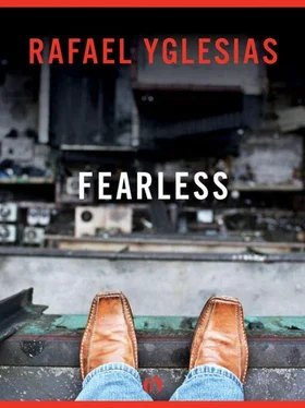 Rafael Yglesias Fearless обложка книги