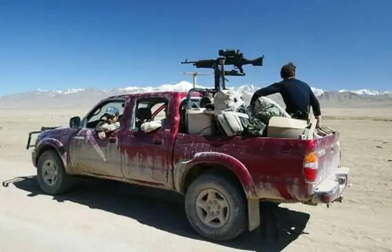 Подобные пикапы популярны у всех сторон конфликта American Special OPS - фото 4