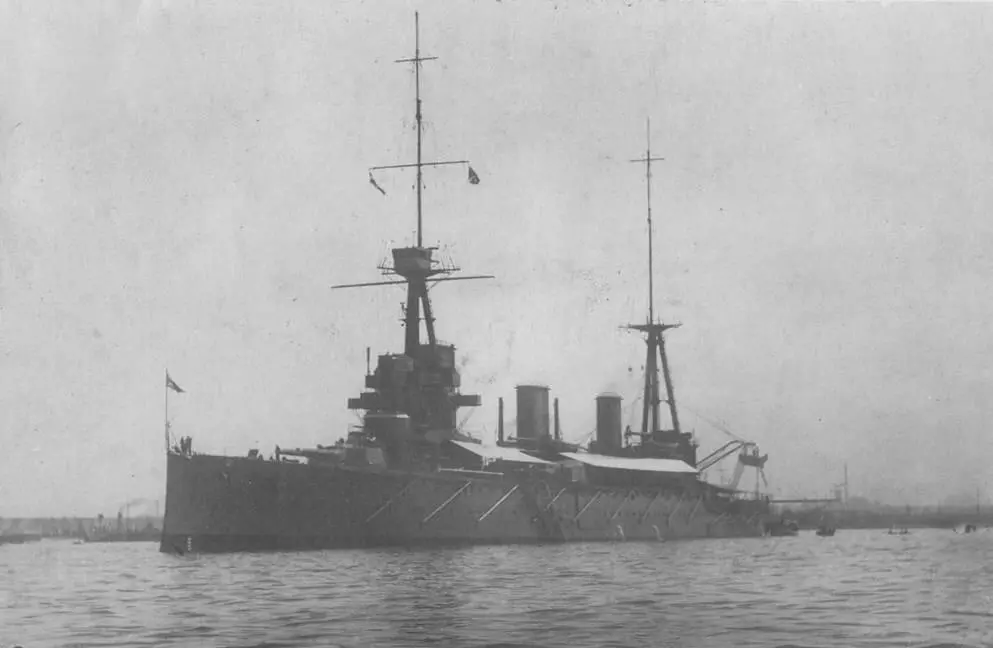 Линейный крейсер Нью Зиланд в Кронштадте Июнь 1914 г На линейном - фото 84