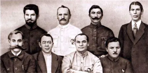 В Полевом штабе Реввоенсовета республики С С Каменев С И Гусев А И - фото 6