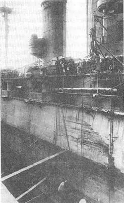 Повреждения полученные Warspite в предыдущем столкновении с линкором - фото 23