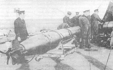 Погрузка торпед на эскадренные миноносцы Десантная практика 6го февраля - фото 29