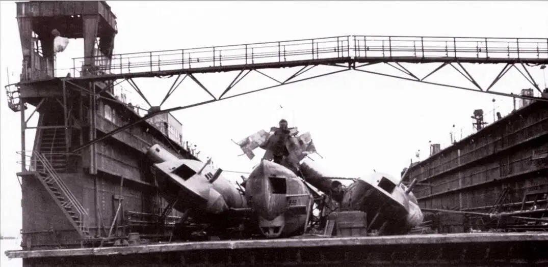 3 мая 1945 года британские войска заняли Киль где в большом плавучем доке - фото 34