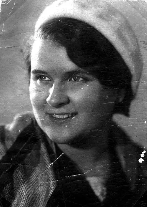 Нина Граур 1939 Дмитрий Левинский перед отъездом в армию сентябрь 1939 - фото 8