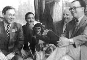 Ангола декабрь 1977 г 1 съезд МПЛА В перерыве между заседаниями забыв на - фото 41