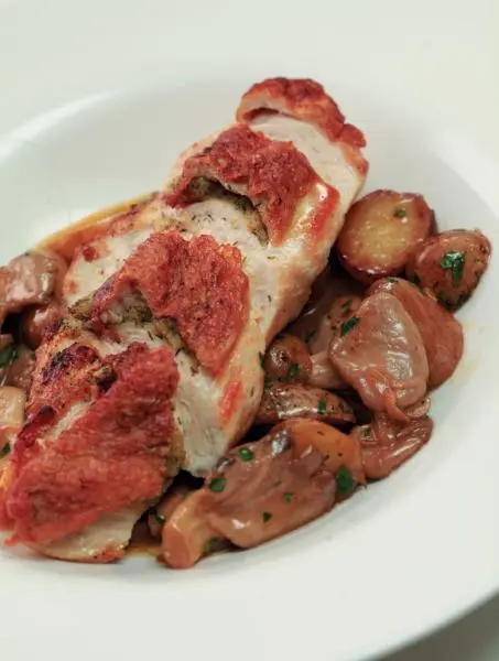 Куриная грудка со спаржей и соусом из шампиньонов Филе куриной грудки 400 г - фото 295