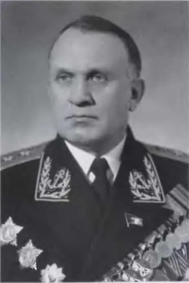 Заместитель министра обороны СССР Главнокомандующий ВМФ адмирал Сергей - фото 81