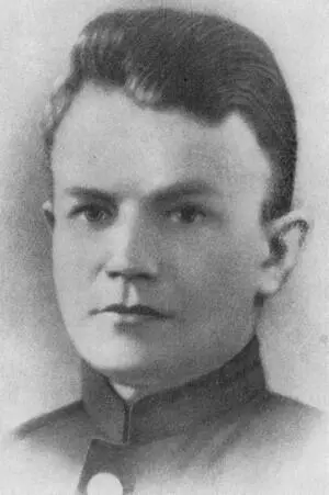 Алексей Алексеевич Лебедев родился в 1912 году в Суздале в семье заводского - фото 15