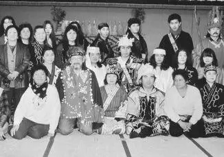 Wearing my blanket from BC First Nations as I am feted by Ainu people in - фото 44