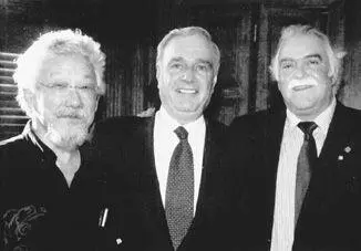 Jim Fulton and me presenting Prime Minister Paul Martin with our document - фото 63