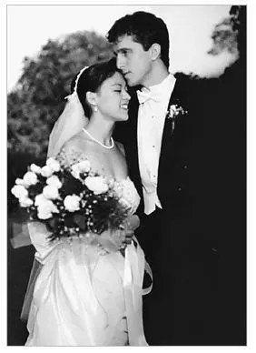 Jed and me on our wedding day Like every Asian American woman in her late - фото 12