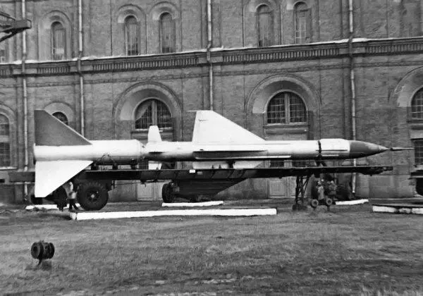 Ракета системы Даль в экспозиции Артиллерийского музея в СанктПетербурге - фото 166