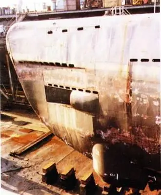 Носовая оконечность корпуса подводной лодки Вильгельм Бауэр осень 1983 г - фото 119
