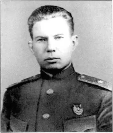 Генералмайор И АБольшаков начальник отдела Разведуправления Красной Армии - фото 31