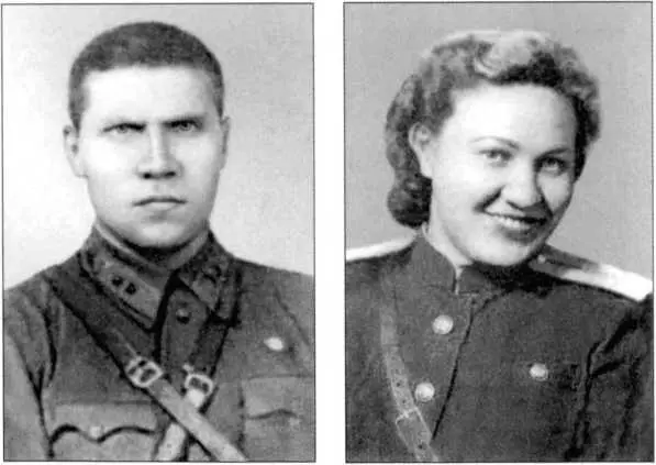 Старший лейтенант Военный переводчик Бочкарев Виктор Викторович Бочкарева Юлия - фото 95
