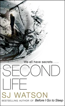 S. Watson Second Life обложка книги