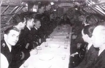 Скромный банкет по случае сдачи кригсмарине подлодки U 1406 И февраля 1945 г - фото 55