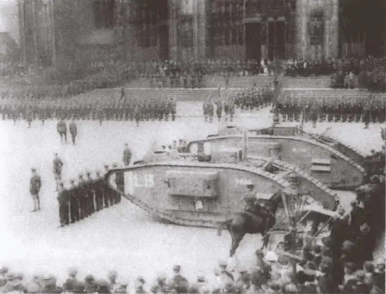 Парад британского оккупационного контингента в Кёльне 1920 год Инфляция - фото 13