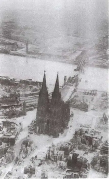Кёльн 1945 год Бригадный генерал Барраклоу Перв - фото 27
