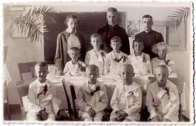 Святая коммуния Лида 1935 г Из архива А Ч Колышко После первого - фото 18