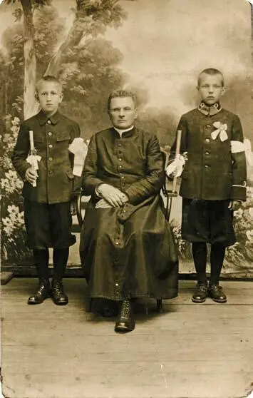 После первого причастия Ошмяны 1920е гг Ошмянский краеведческий музей им - фото 19