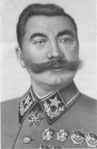 А это Семен Буденный кумир мальчишек 30х годов В стране Советов новые - фото 16