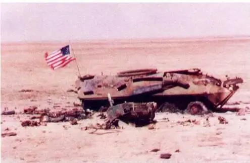 Сгоревшая LAV25 в саудовской пустыне 1991 год НA ЭКСПОРТ В середине 1990х - фото 6